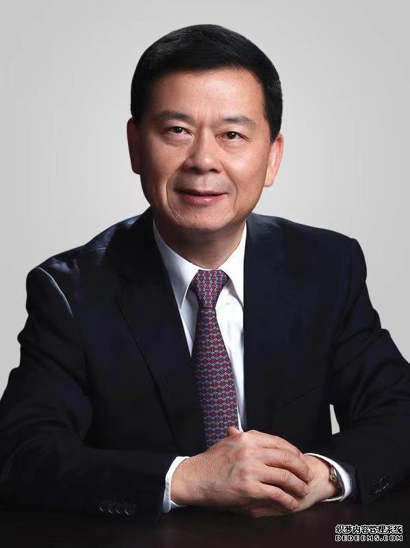第十三届全国人大代表，广汽集团党委书记、董事长 曾庆洪